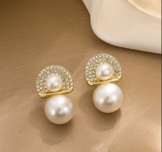 Aretes Perlas Corona
